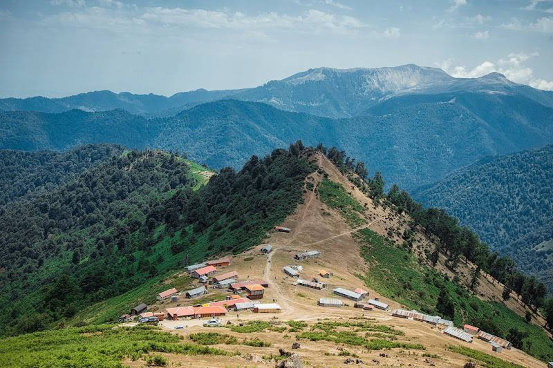خانه های چوبی اولسبلنگاه در کوهستان