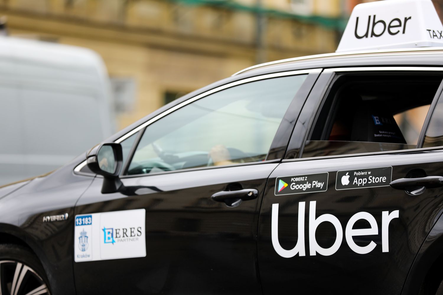 Ce que les analystes pensent des actions Uber avant les revenus - Partageons l'Éco