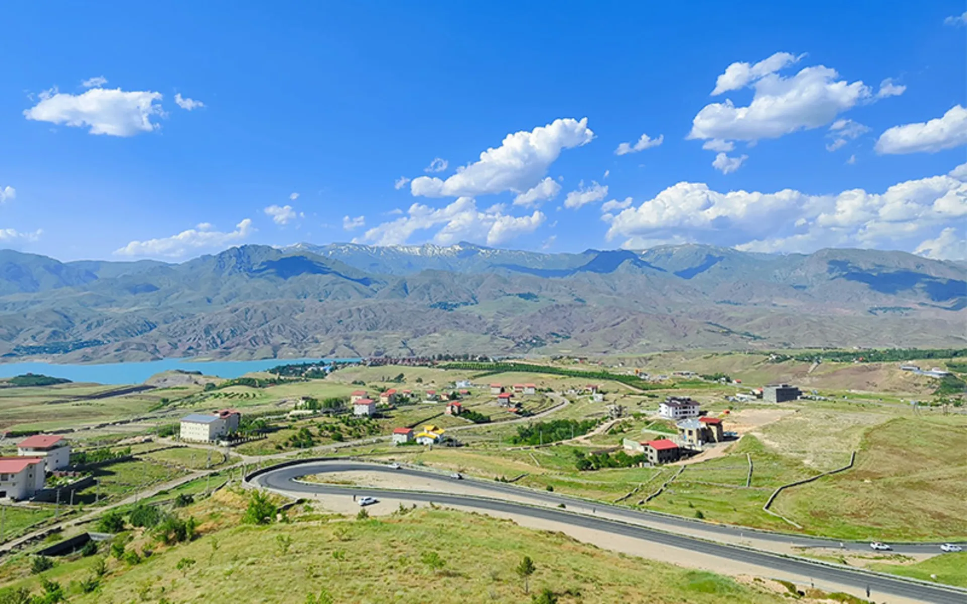 مسیر دسترسی به دریاچه سد طالقان